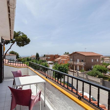 Villa Lilia Vilanova i la Geltrú Exteriör bild
