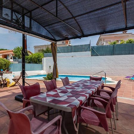 Villa Lilia Vilanova i la Geltrú Exteriör bild
